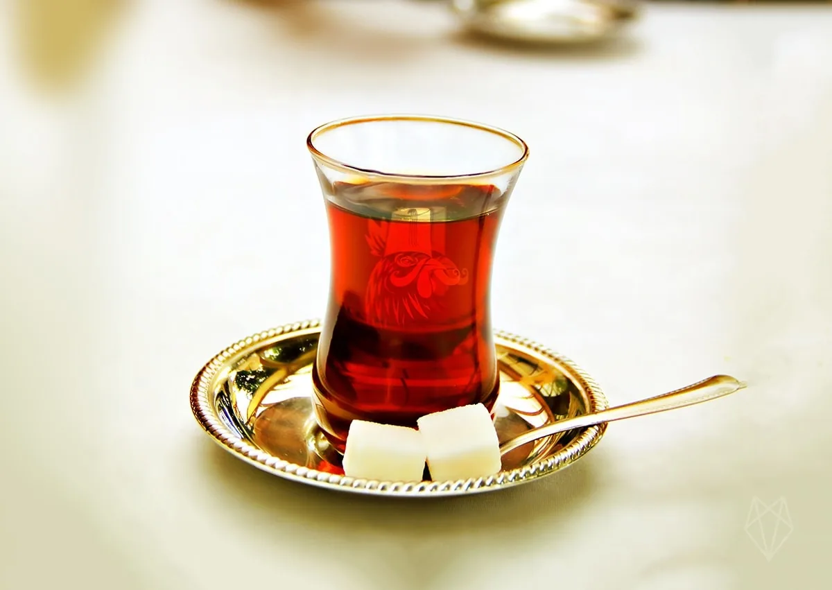 Tavuk Ustam — Tableware and restaurant brand application — Istanbul — Türkiye